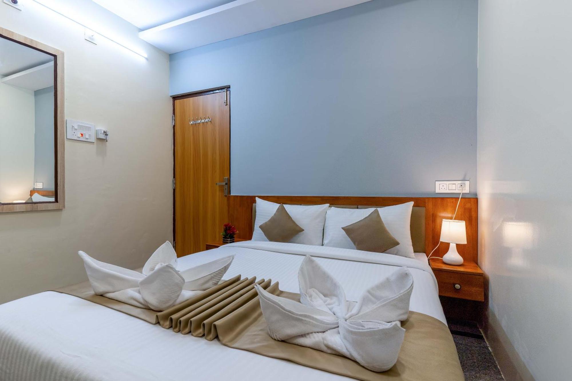 Hotel Chalet, Madiwala Бангалор Экстерьер фото